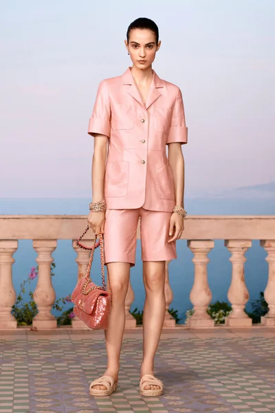 Look 11